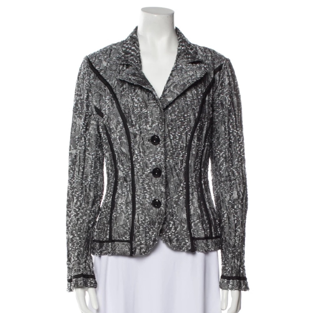 Alberto Makali Gray Textured Three-Button Blazer
